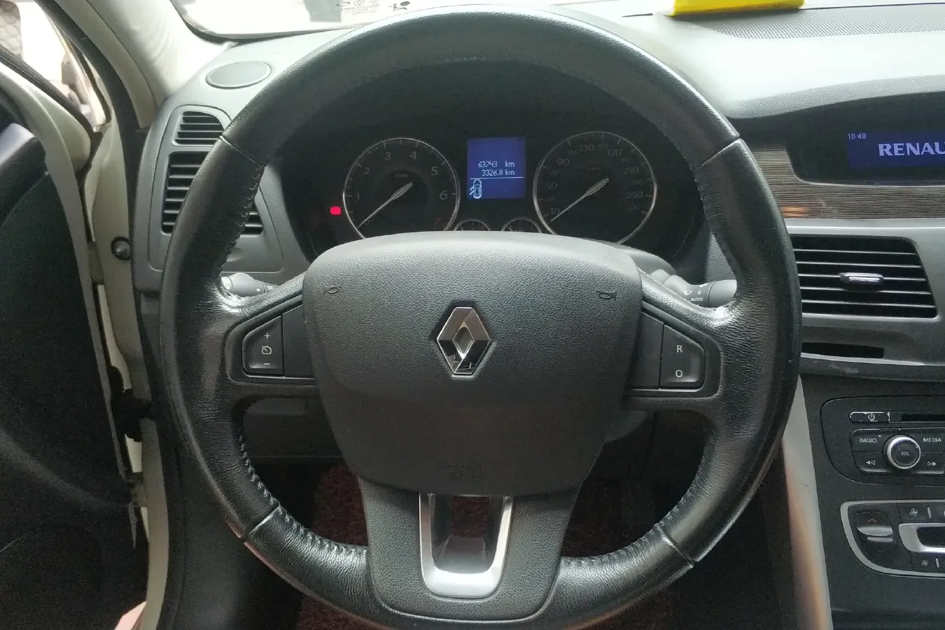 2013 Renault  Latitude 2.0L 139HP L4 CVT,autocango,china used car exporter,china ev exporter,chinese used car exporter,chinese used ev exporter