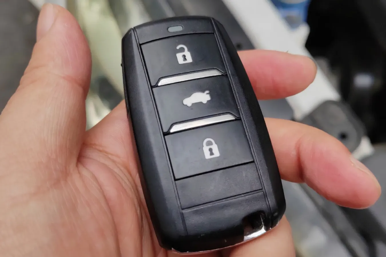 2015 ChangAn Alsvin V7 1.6L 124HP L4 4AT,autocango,china used car exporter,china ev exporter,chinese used car exporter,chinese used ev exporter