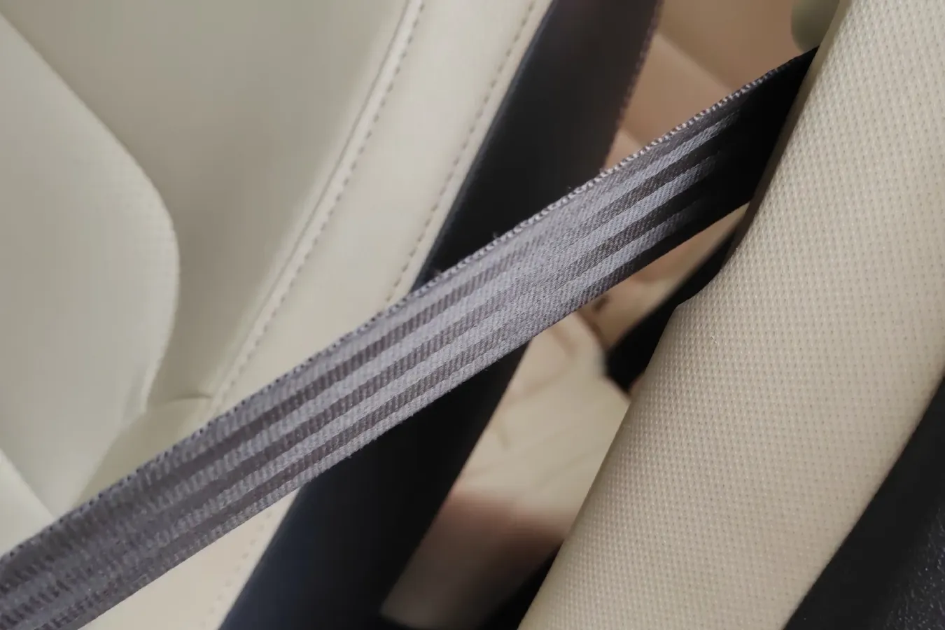 2015 ChangAn Alsvin V7 1.6L 124HP L4 4AT,autocango,china used car exporter,china ev exporter,chinese used car exporter,chinese used ev exporter