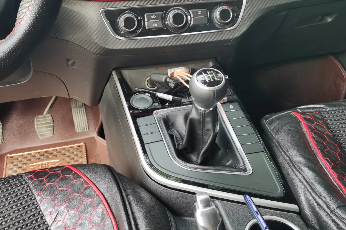 2019 DongFeng Forthing SX6 1.6L 122HP L4 5MT,autocango,china used car exporter,china ev exporter,chinese used car exporter,chinese used ev exporter