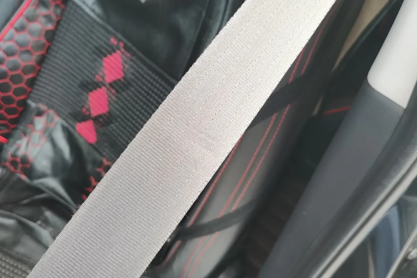 2019 DongFeng Forthing SX6 1.6L 122HP L4 5MT,autocango,china used car exporter,china ev exporter,chinese used car exporter,chinese used ev exporter