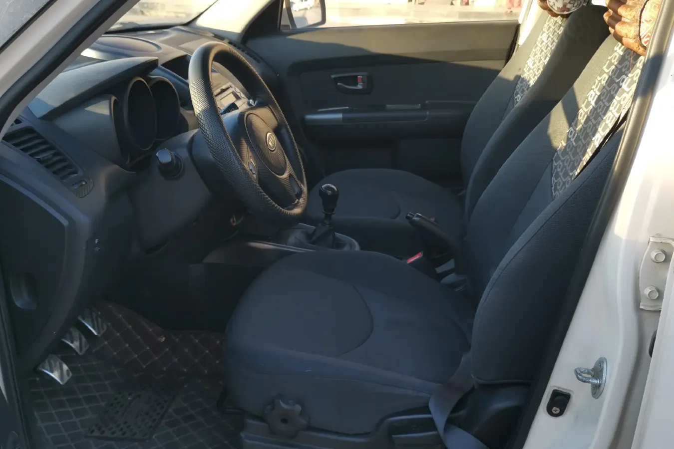 2013 Kia Soul 1.6L 123HP L4 5MT,autocango,china used car exporter,china ev exporter,chinese used car exporter,chinese used ev exporter