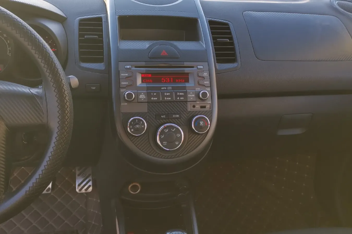 2013 Kia Soul 1.6L 123HP L4 5MT,autocango,china used car exporter,china ev exporter,chinese used car exporter,chinese used ev exporter