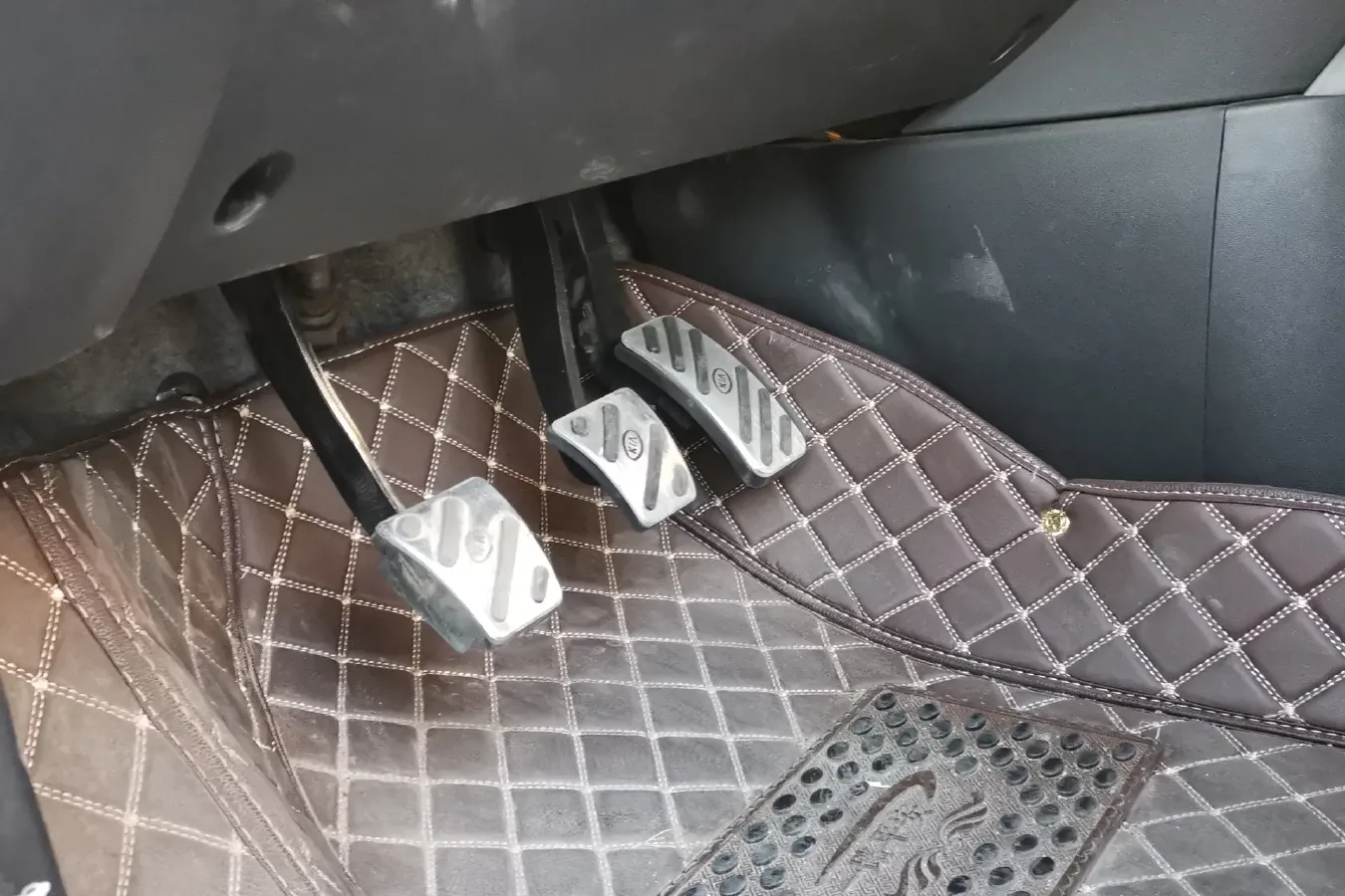 2013 Kia Soul 1.6L 123HP L4 5MT,autocango,china used car exporter,china ev exporter,chinese used car exporter,chinese used ev exporter