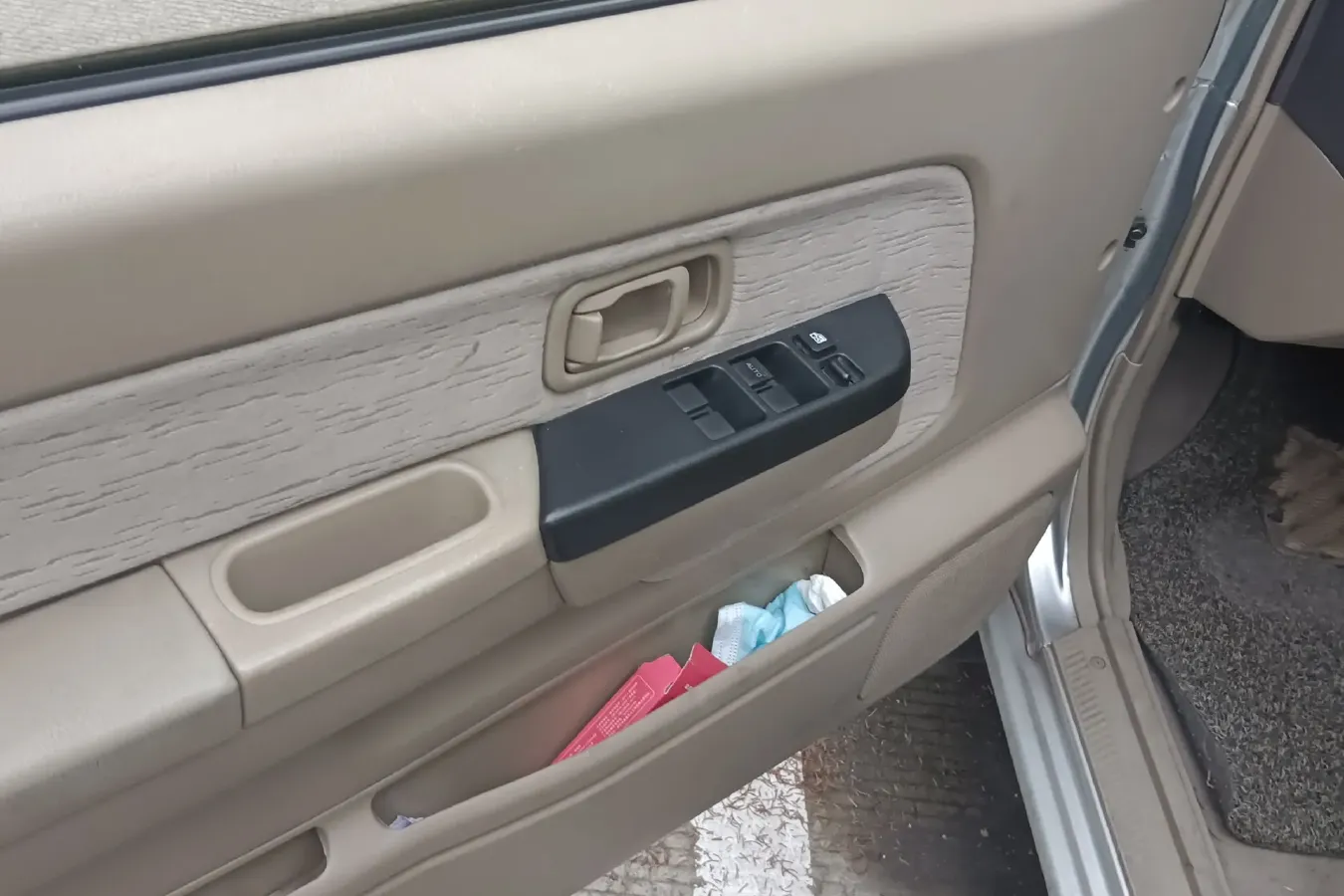 2013 Dongfeng RuiQi MPV 2.4L 139HP L4 5MT,autocango,china used car exporter,china ev exporter,chinese used car exporter,chinese used ev exporter