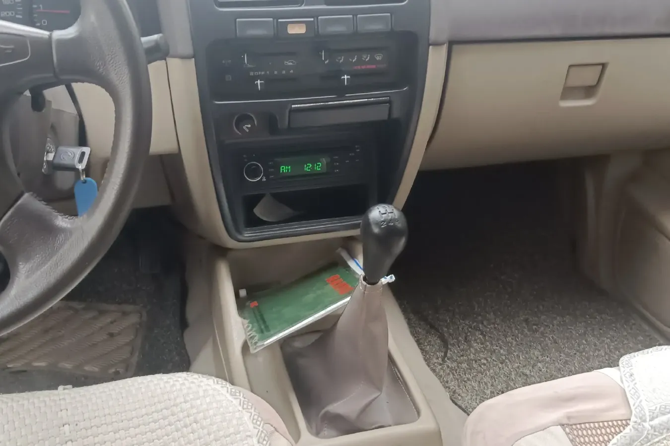 2013 Dongfeng RuiQi MPV 2.4L 139HP L4 5MT,autocango,china used car exporter,china ev exporter,chinese used car exporter,chinese used ev exporter