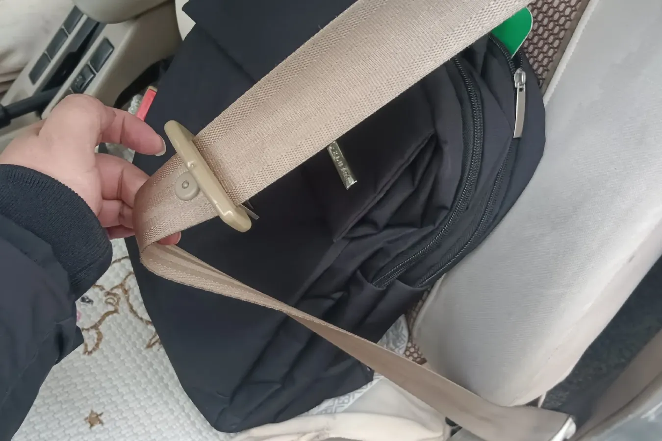 2013 Dongfeng RuiQi MPV 2.4L 139HP L4 5MT,autocango,china used car exporter,china ev exporter,chinese used car exporter,chinese used ev exporter