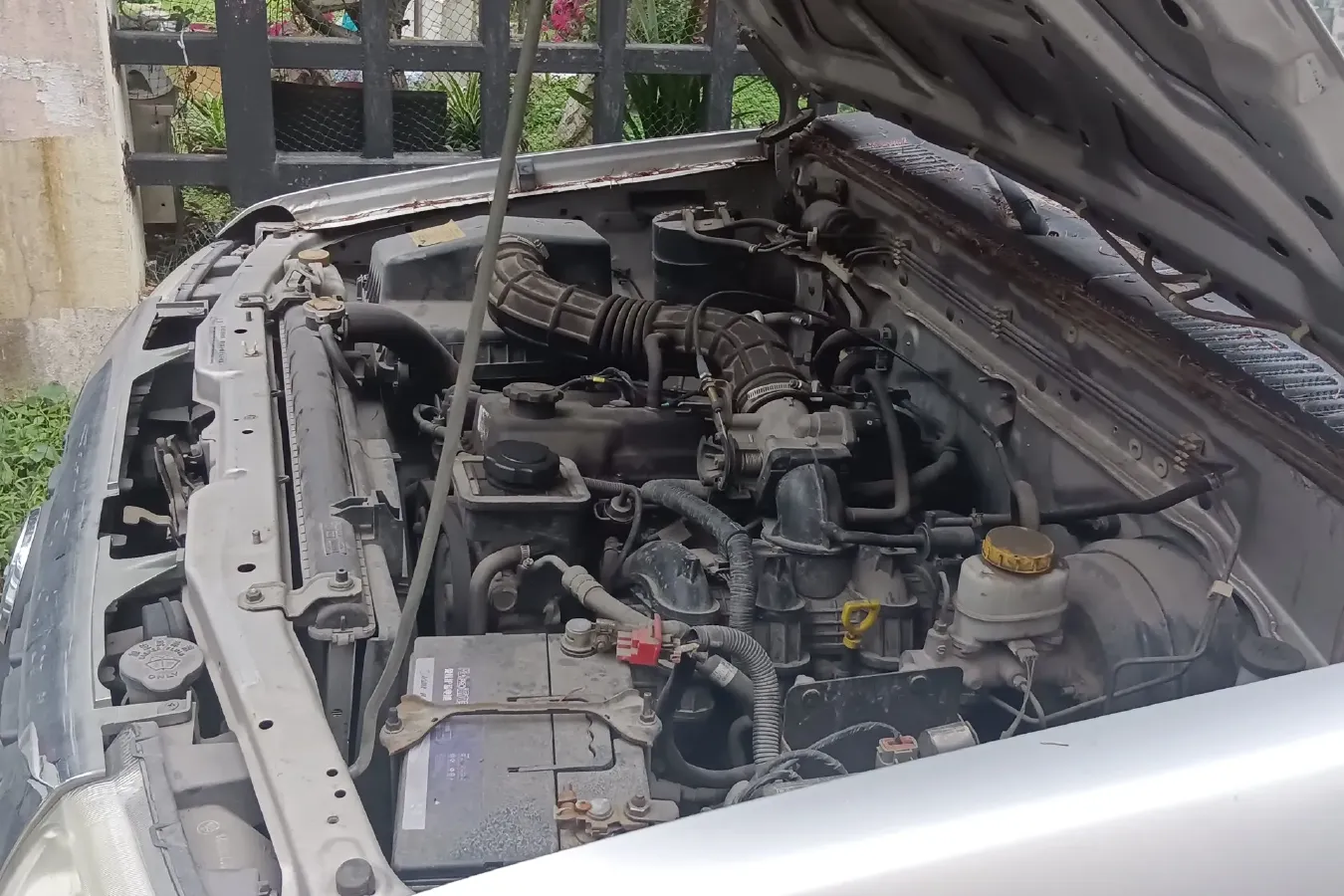 2013 Dongfeng RuiQi MPV 2.4L 139HP L4 5MT,autocango,china used car exporter,china ev exporter,chinese used car exporter,chinese used ev exporter