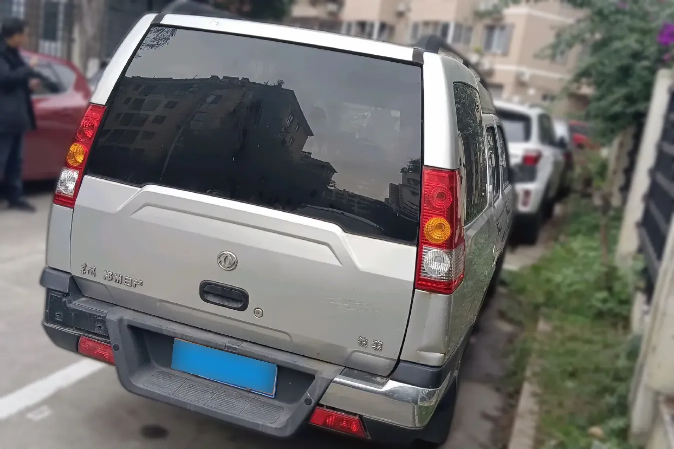 2013 Dongfeng RuiQi MPV 2.4L 139HP L4 5MT,autocango,china used car exporter,china ev exporter,chinese used car exporter,chinese used ev exporter