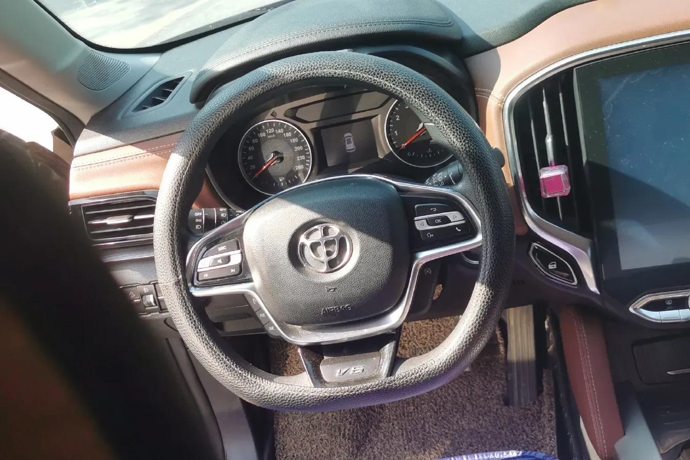 2018 Brilliance Auto V6 1.5T 150HP L4 7DCT,autocango,china used car exporter,china ev exporter,chinese used car exporter,chinese used ev exporter