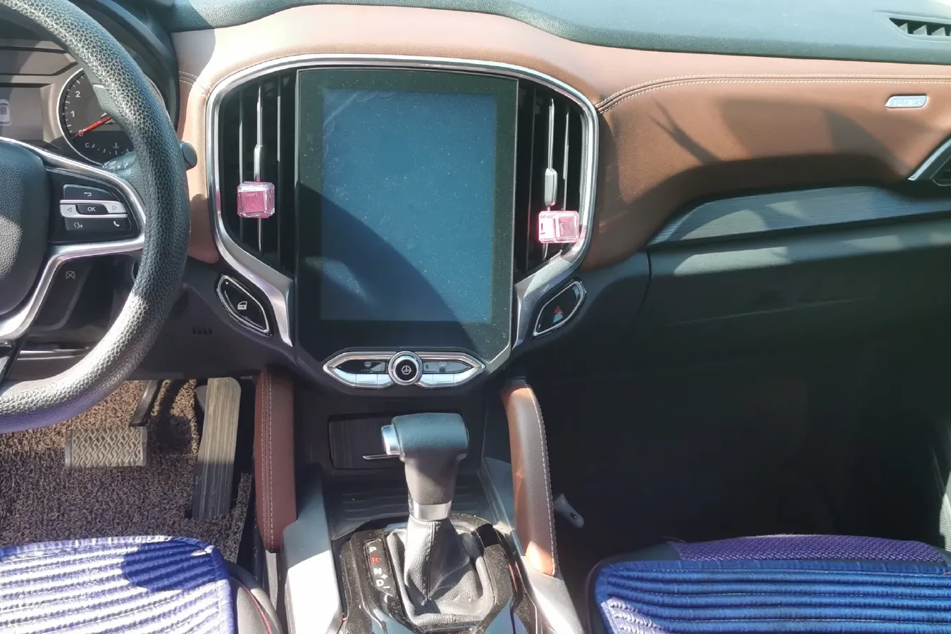 2018 Brilliance Auto V6 1.5T 150HP L4 7DCT,autocango,china used car exporter,china ev exporter,chinese used car exporter,chinese used ev exporter