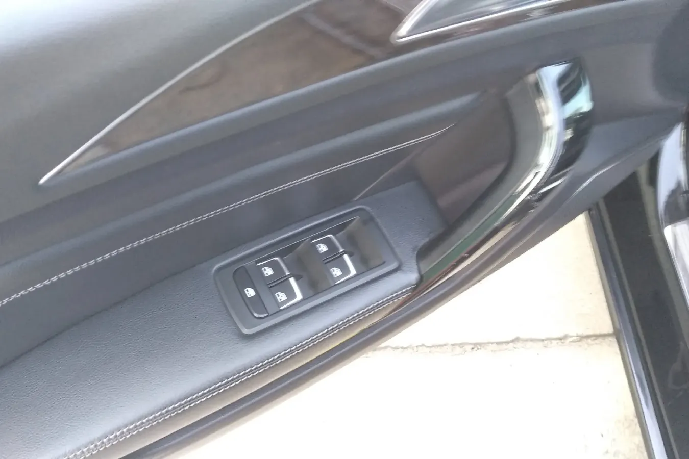 2016 Zotye Z700 1.8T 177HP L4 6DCT,autocango,china used car exporter,china ev exporter,chinese used car exporter,chinese used ev exporter