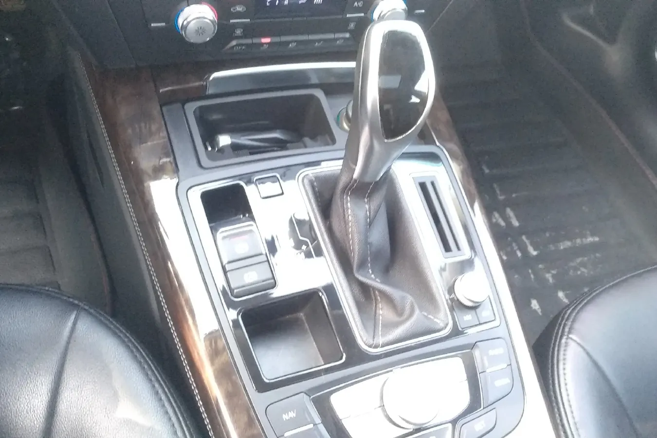 2016 Zotye Z700 1.8T 177HP L4 6DCT,autocango,china used car exporter,china ev exporter,chinese used car exporter,chinese used ev exporter