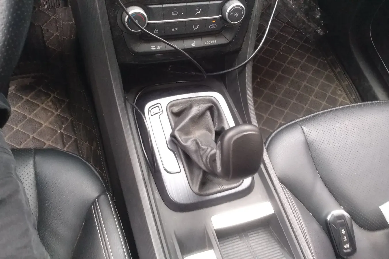 2016 JMC YuSheng S330 1.5T 163HP L4 6AT,autocango,china used car exporter,china ev exporter,chinese used car exporter,chinese used ev exporter