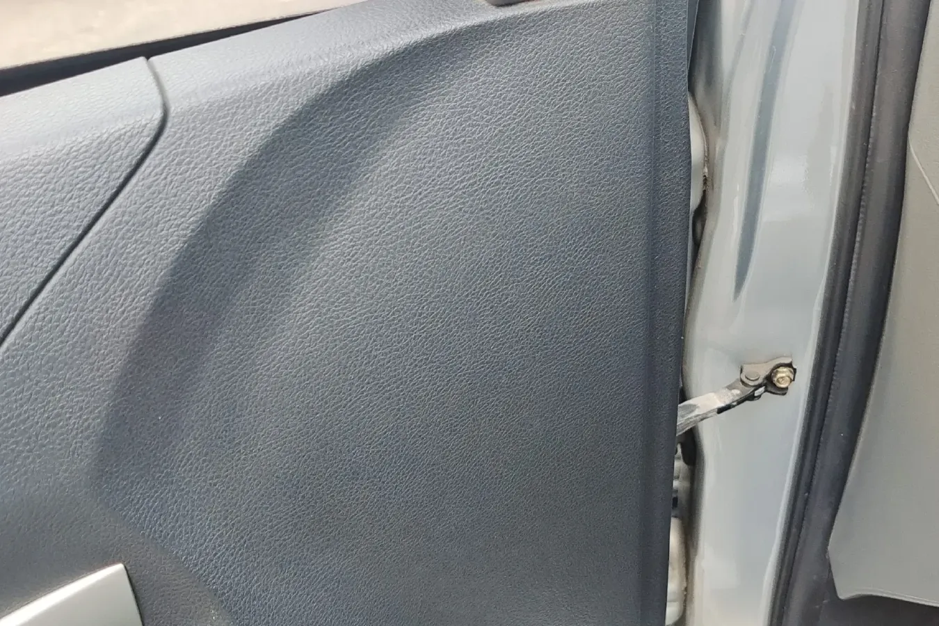 2012 Zotye Z300 1.5L 113HP L4 5MT,autocango,china used car exporter,china ev exporter,chinese used car exporter,chinese used ev exporter