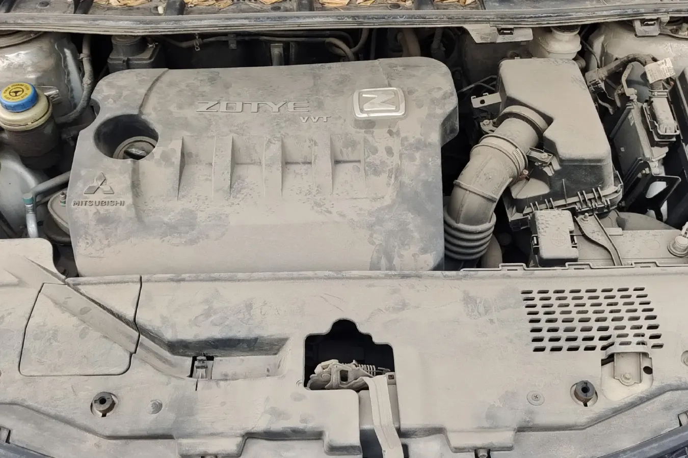 2012 Zotye Z300 1.5L 113HP L4 5MT,autocango,china used car exporter,china ev exporter,chinese used car exporter,chinese used ev exporter