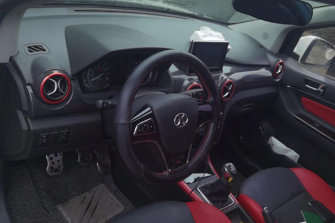 2015 BeiJing Auto Senova X25 1.5L 116HP L4 5MT,autocango,china used car exporter,china ev exporter,chinese used car exporter,chinese used ev exporter