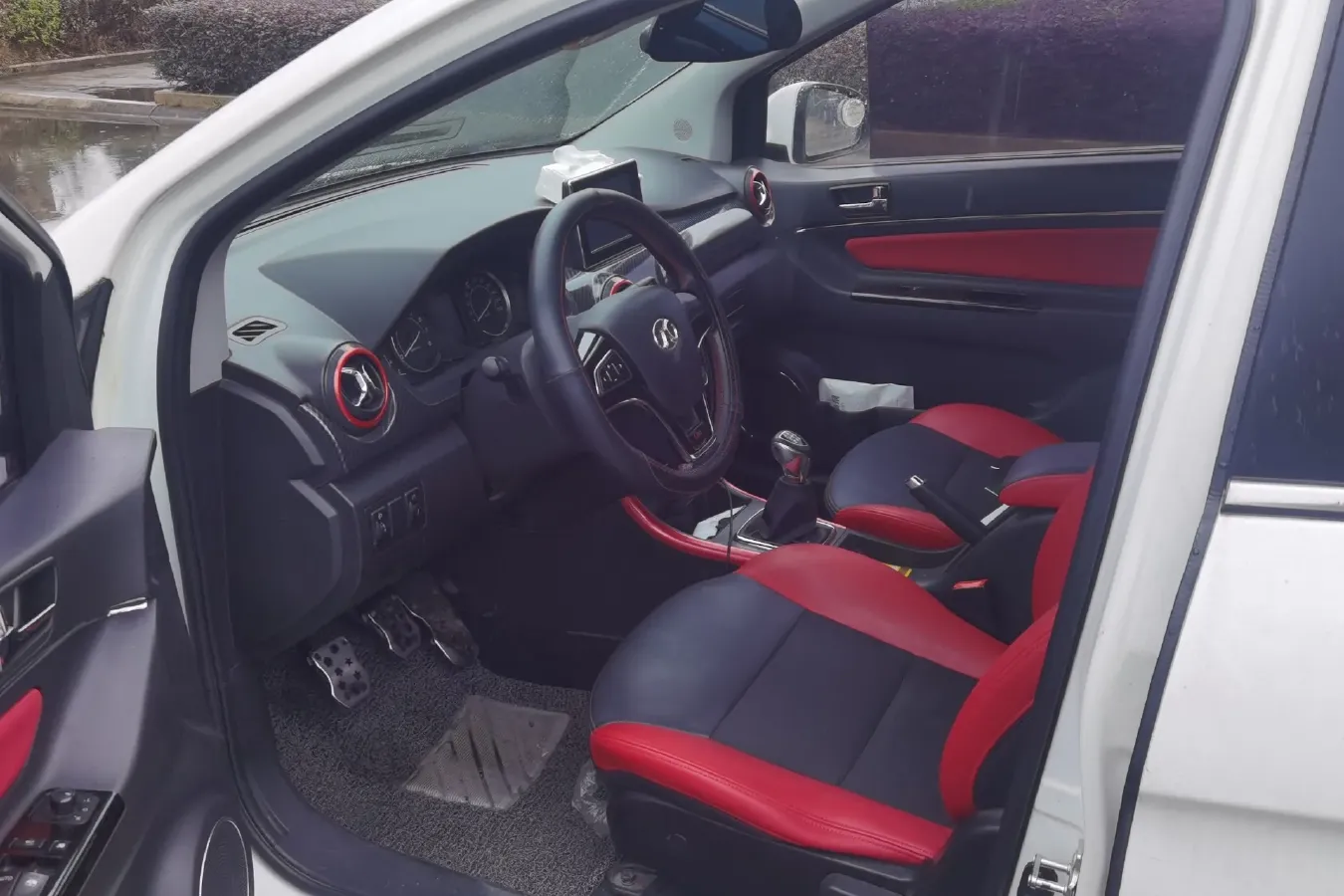 2015 BeiJing Auto Senova X25 1.5L 116HP L4 5MT,autocango,china used car exporter,china ev exporter,chinese used car exporter,chinese used ev exporter