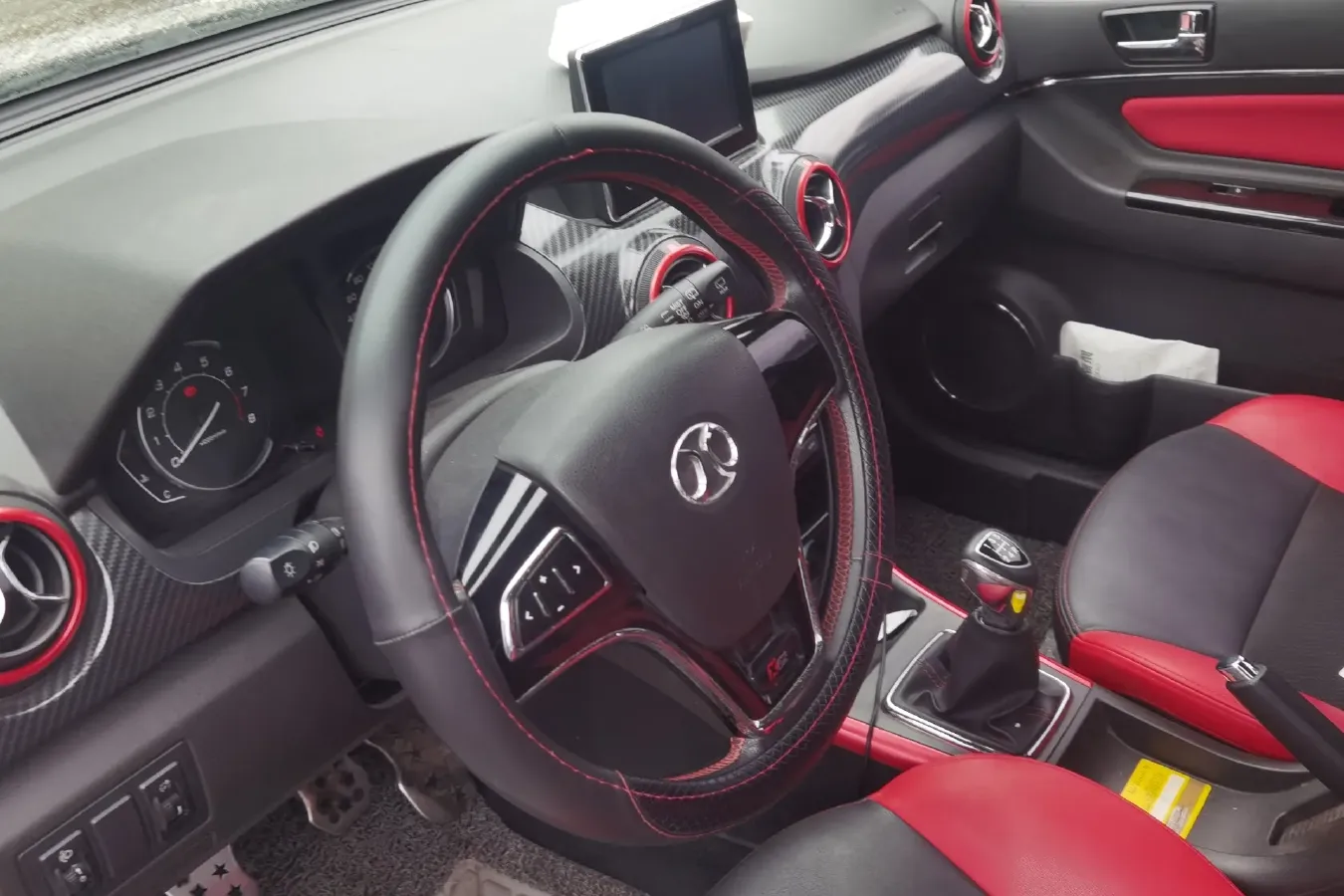 2015 BeiJing Auto Senova X25 1.5L 116HP L4 5MT,autocango,china used car exporter,china ev exporter,chinese used car exporter,chinese used ev exporter