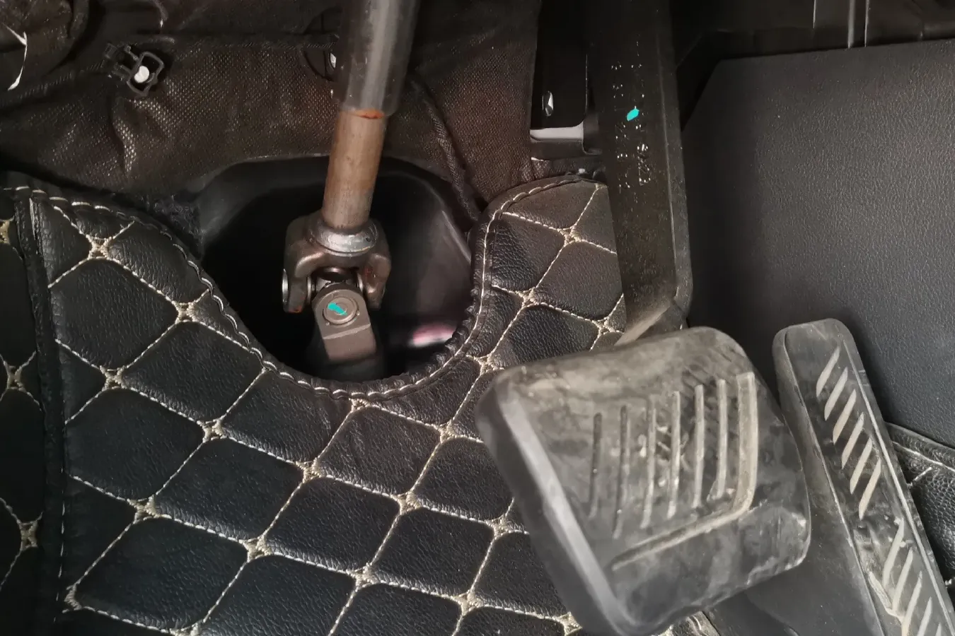 2019 HaiMa 8S 1.6T 195HP L4 6AT,autocango,china used car exporter,china ev exporter,chinese used car exporter,chinese used ev exporter