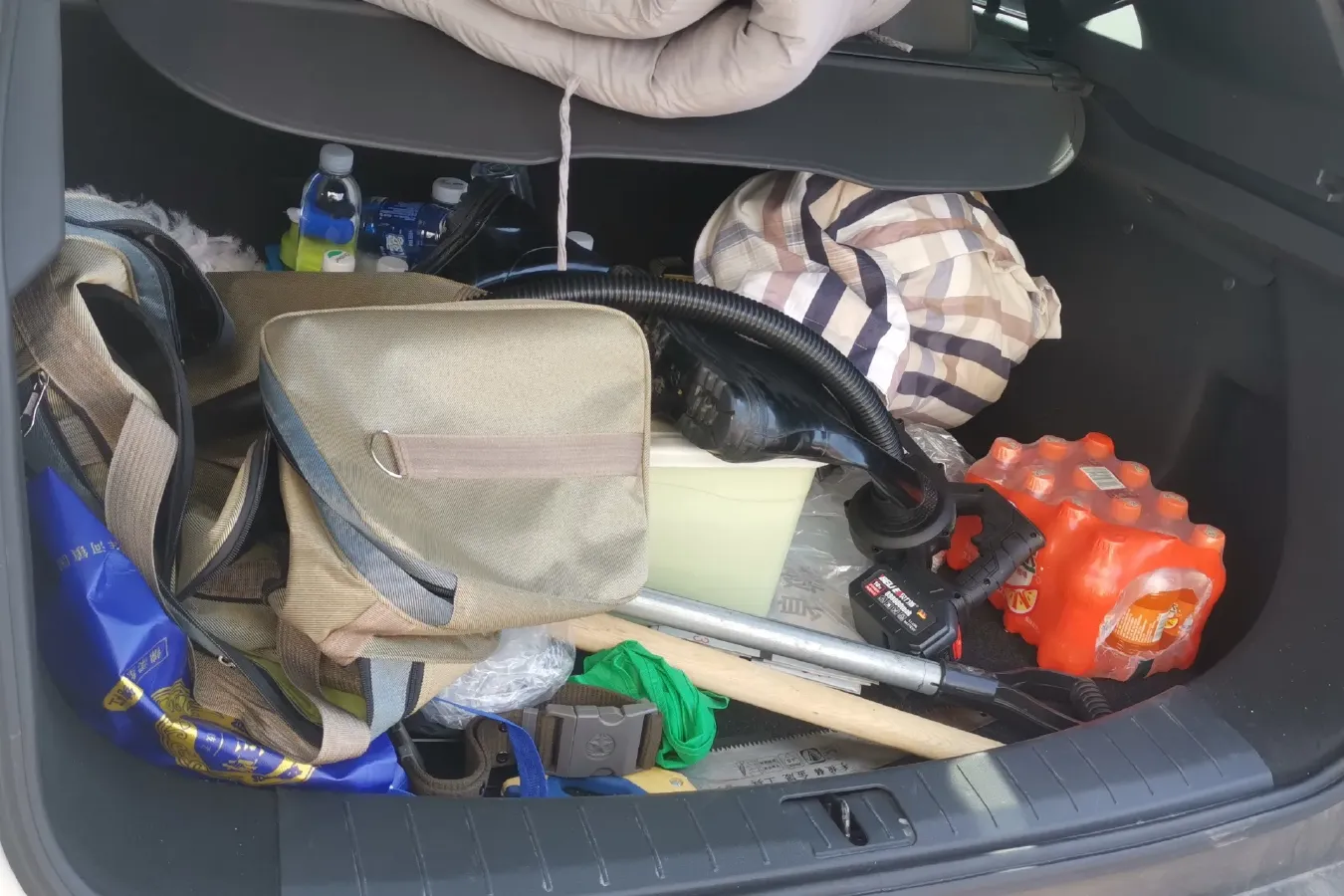 2019 HaiMa 8S 1.6T 195HP L4 6AT,autocango,china used car exporter,china ev exporter,chinese used car exporter,chinese used ev exporter