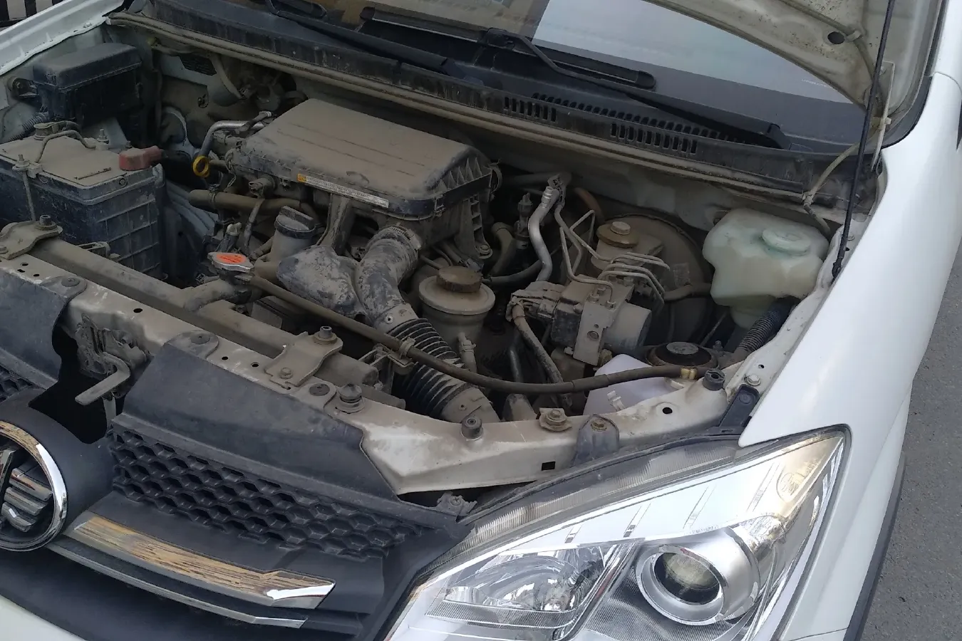 2015 FAW Senia S80 1.5L 109HP L4 5MT,autocango,china used car exporter,china ev exporter,chinese used car exporter,chinese used ev exporter