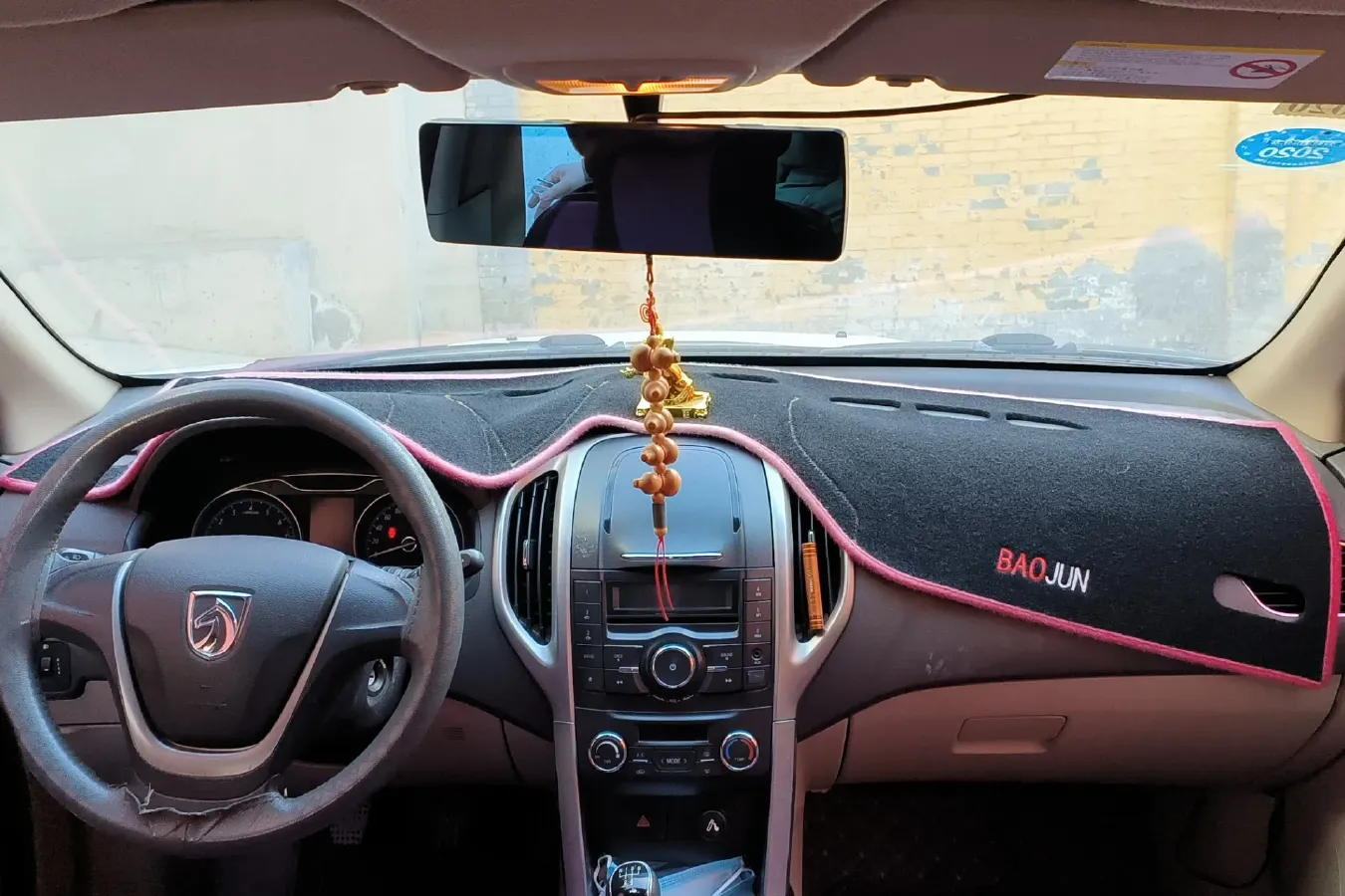 2014 BaoJun 610 1.5L 112HP L4 5MT,autocango,china used car exporter,china ev exporter,chinese used car exporter,chinese used ev exporter