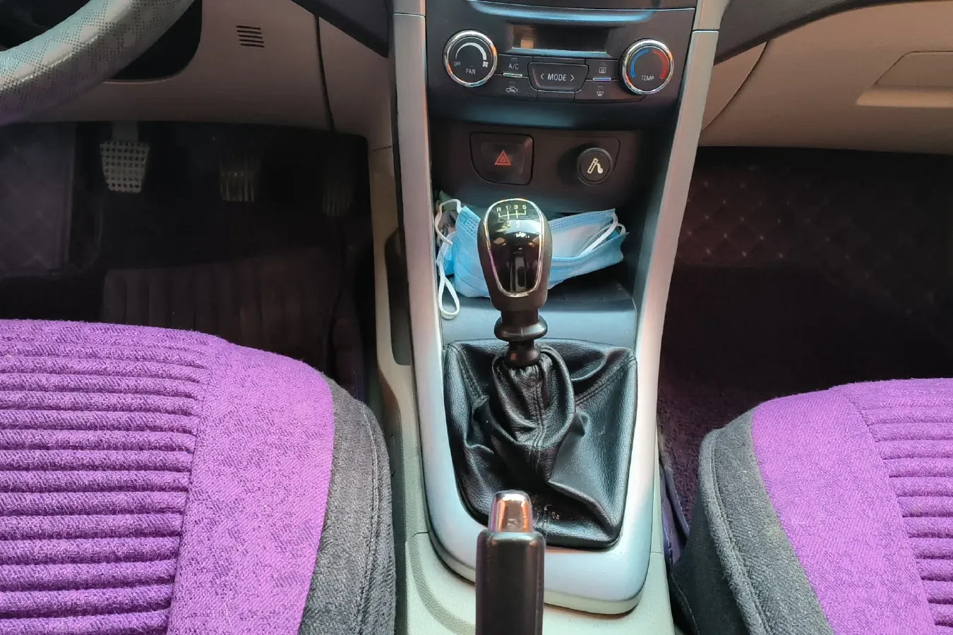 2014 BaoJun 610 1.5L 112HP L4 5MT,autocango,china used car exporter,china ev exporter,chinese used car exporter,chinese used ev exporter