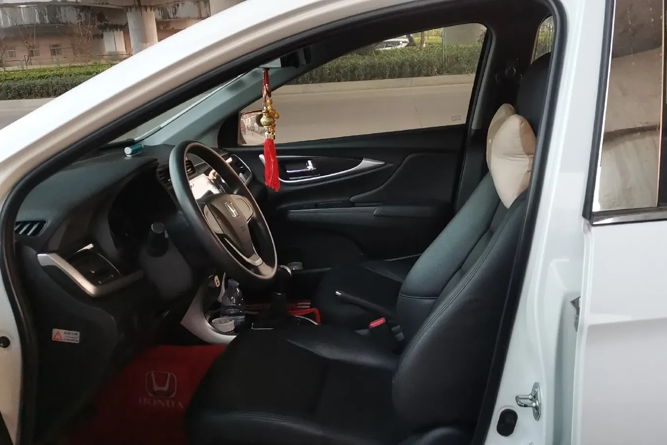 2015 Honda Crider 1.8L 139HP L4 5MT,autocango,china used car exporter,china ev exporter,chinese used car exporter,chinese used ev exporter