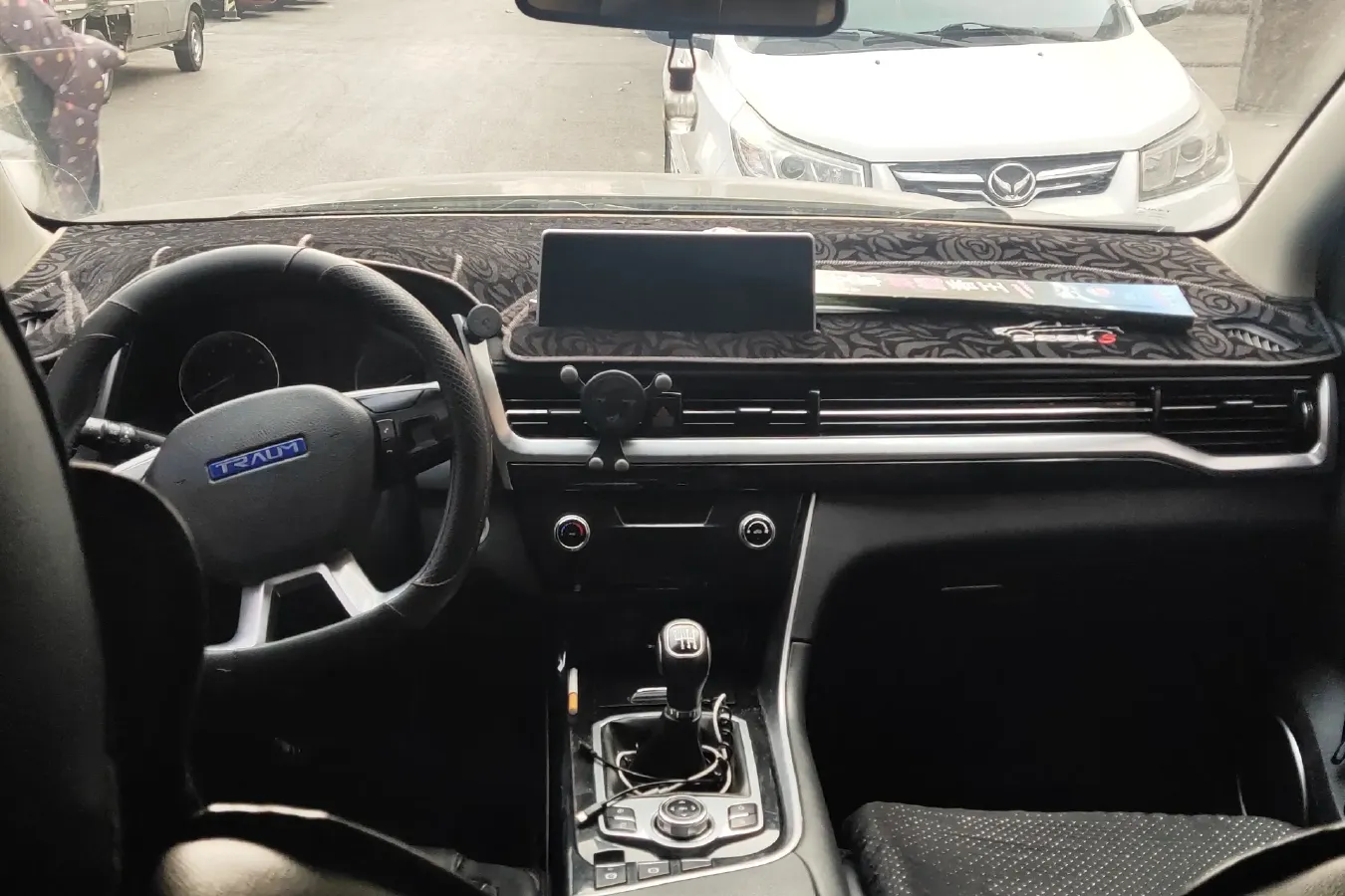 2018 Traum SEEK 5 1.5T 150HP L4 6MT,autocango,china used car exporter,china ev exporter,chinese used car exporter,chinese used ev exporter