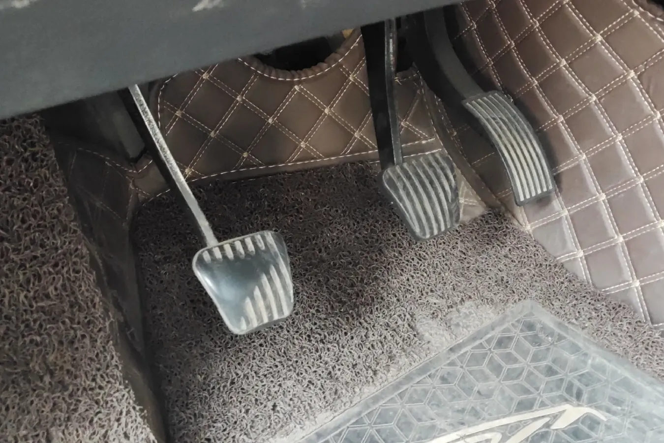 2018 Traum SEEK 5 1.5T 150HP L4 6MT,autocango,china used car exporter,china ev exporter,chinese used car exporter,chinese used ev exporter