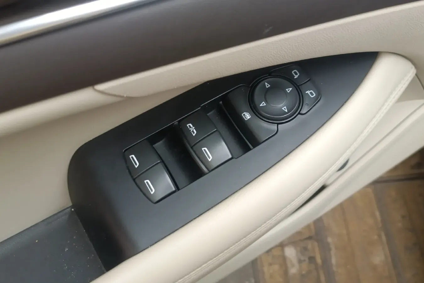 2016 Buick Larcosse 1.5T 170HP L4 7DCT,autocango,china used car exporter,china ev exporter,chinese used car exporter,chinese used ev exporter