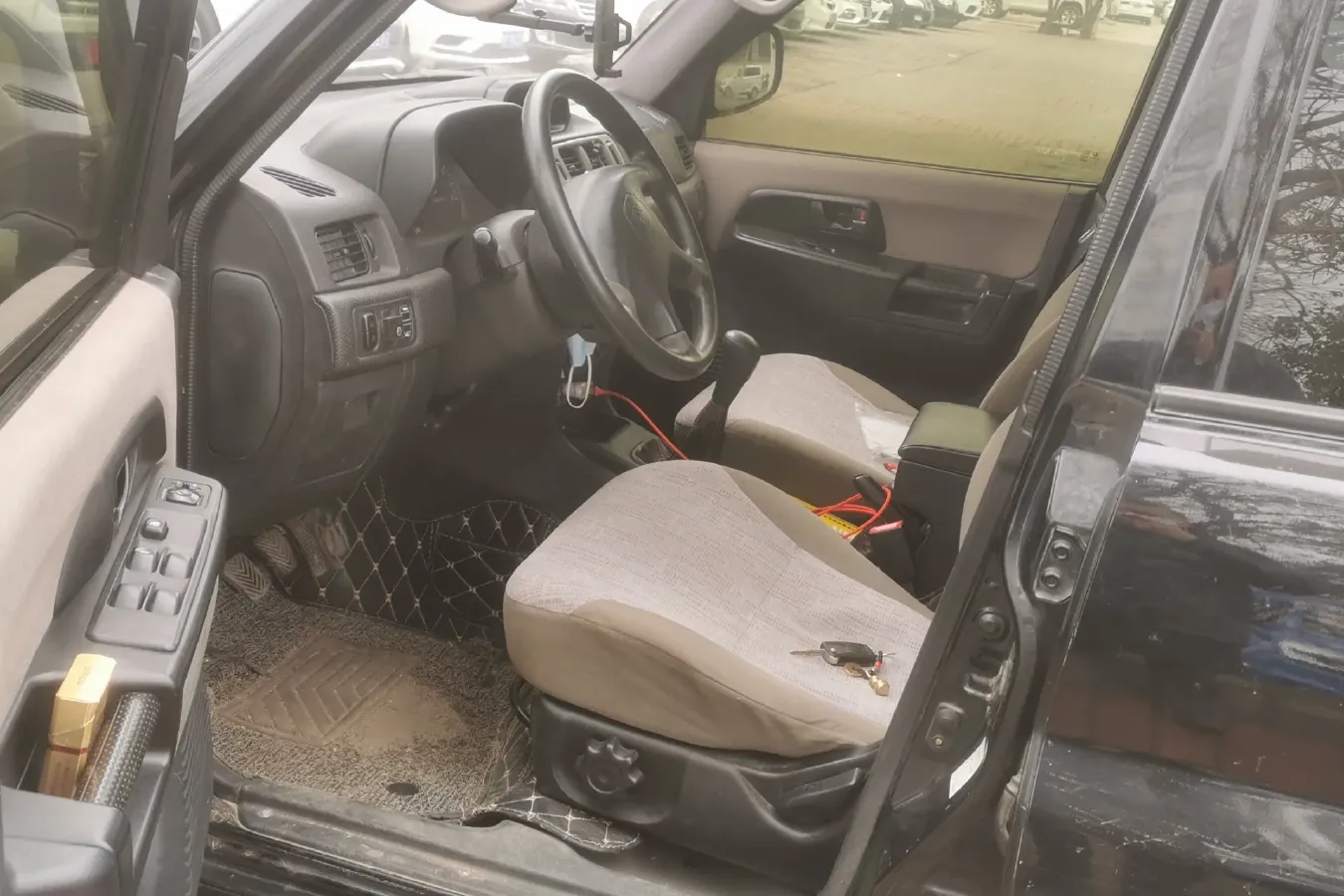 2010 Leopaard FeiTeng 2.0L 121HP L4 5MT,autocango,china used car exporter,china ev exporter,chinese used car exporter,chinese used ev exporter