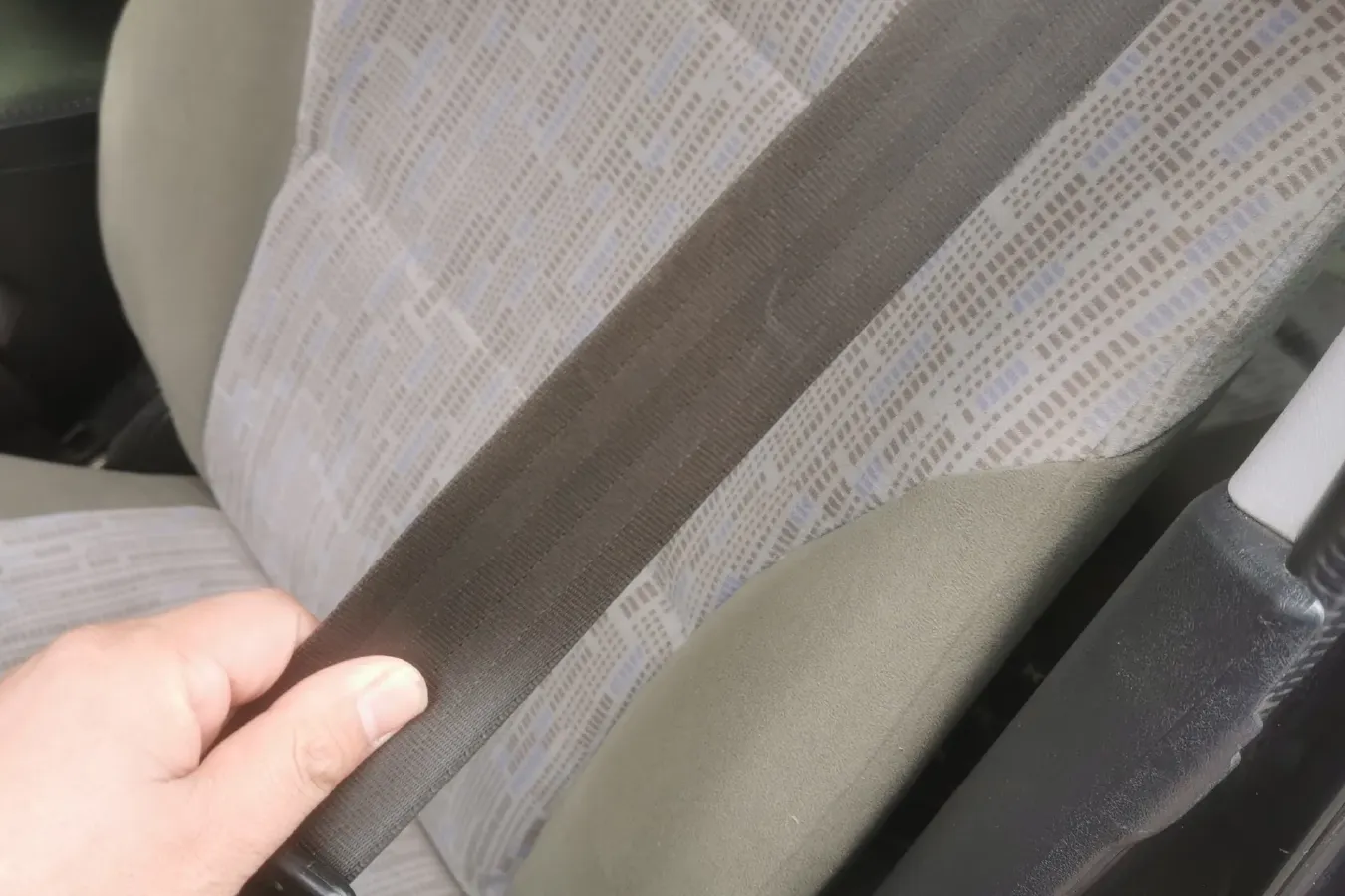 2010 Leopaard FeiTeng 2.0L 121HP L4 5MT,autocango,china used car exporter,china ev exporter,chinese used car exporter,chinese used ev exporter