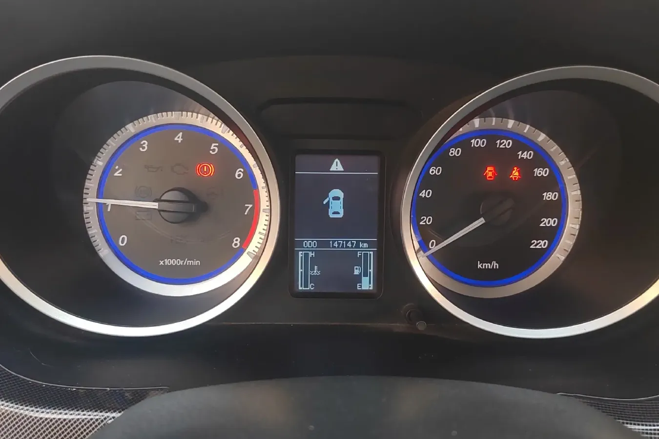 2014 Soueast V5 1.5L 120HP L4 5MT,autocango,china used car exporter,china ev exporter,chinese used car exporter,chinese used ev exporter