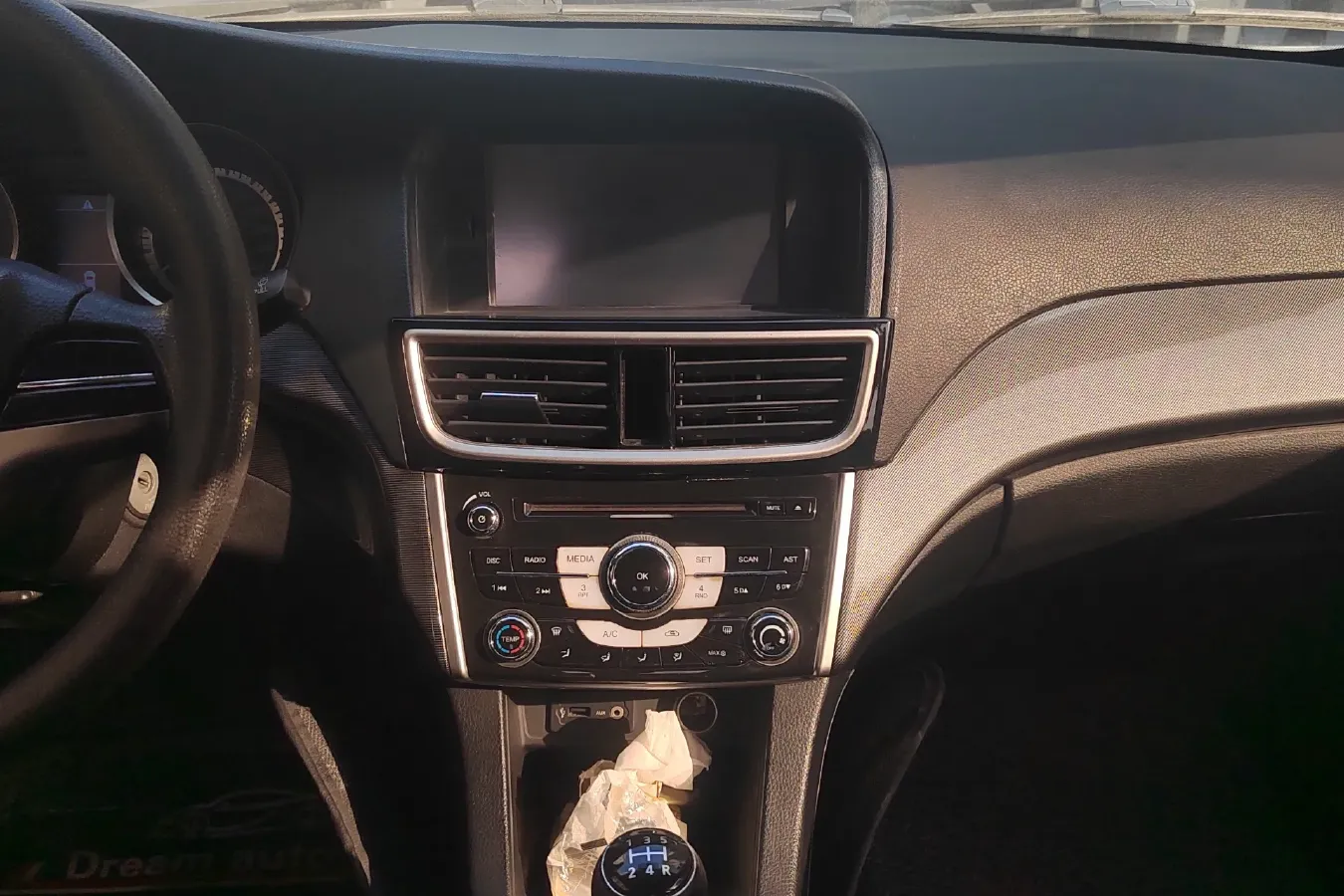 2014 Soueast V5 1.5L 120HP L4 5MT,autocango,china used car exporter,china ev exporter,chinese used car exporter,chinese used ev exporter