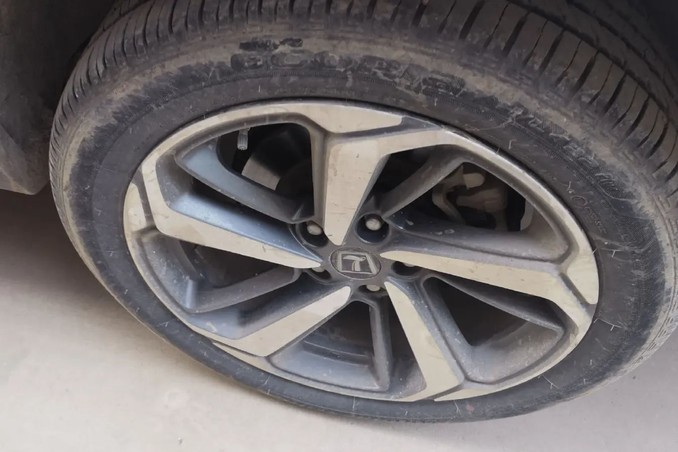 2020 Luxgen URX 1.8T 204HP L4 6AT,autocango,china used car exporter,china ev exporter,chinese used car exporter,chinese used ev exporter