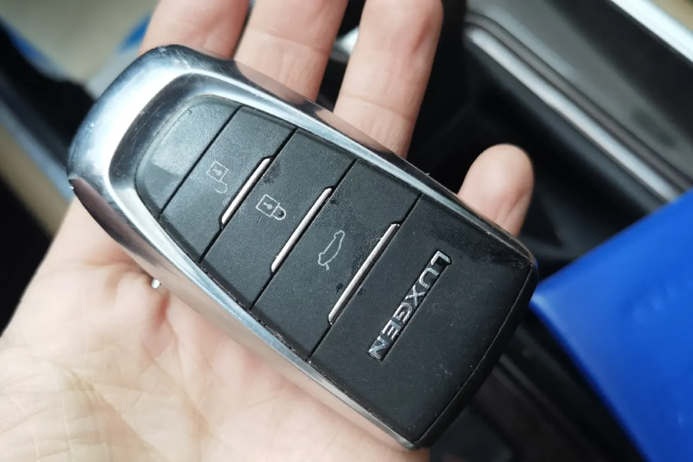 2020 Luxgen URX 1.8T 204HP L4 6AT,autocango,china used car exporter,china ev exporter,chinese used car exporter,chinese used ev exporter