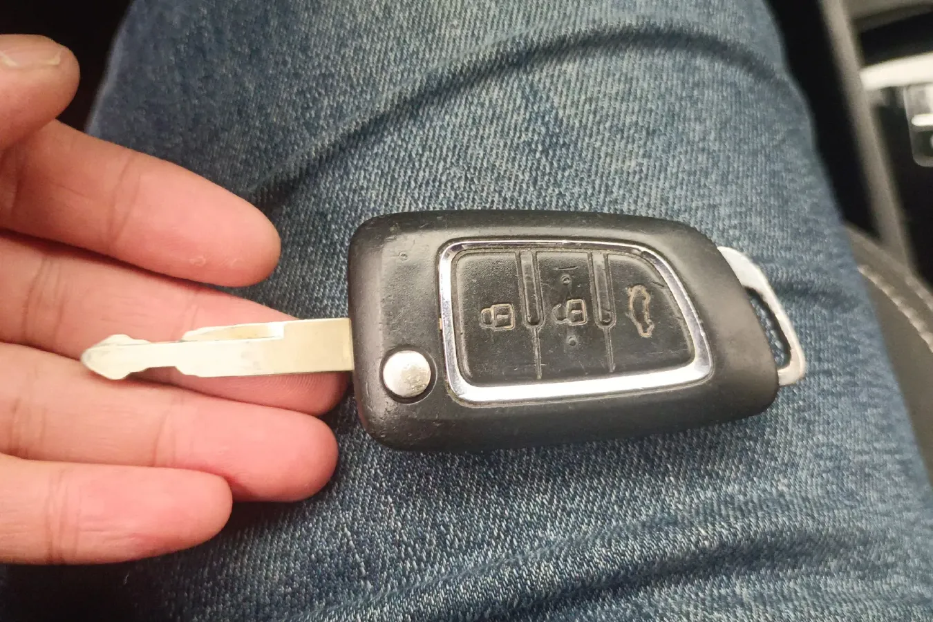 2016 DongFeng Aeolus AX3 1.5L 116HP L4 4AT,autocango,china used car exporter,china ev exporter,chinese used car exporter,chinese used ev exporter