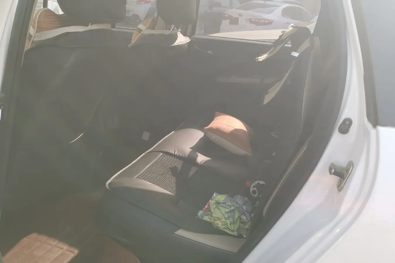 2015 DongFeng Forthing Joyear X3 1.5L 120HP L4 5MT,autocango,china used car exporter,china ev exporter,chinese used car exporter,chinese used ev exporter