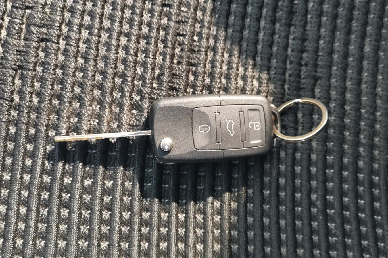 2015 DongFeng Forthing Joyear X3 1.5L 120HP L4 5MT,autocango,china used car exporter,china ev exporter,chinese used car exporter,chinese used ev exporter