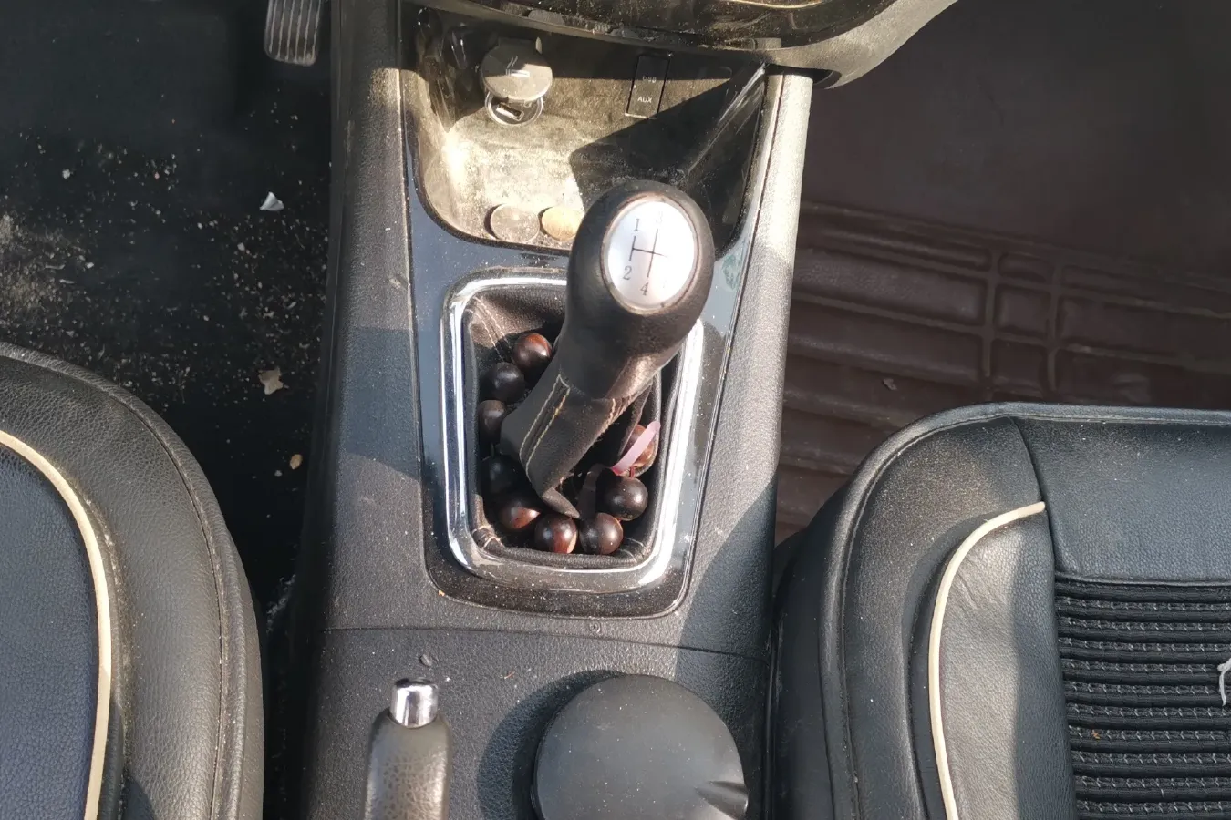 2015 DongFeng Forthing Joyear X3 1.5L 120HP L4 5MT,autocango,china used car exporter,china ev exporter,chinese used car exporter,chinese used ev exporter