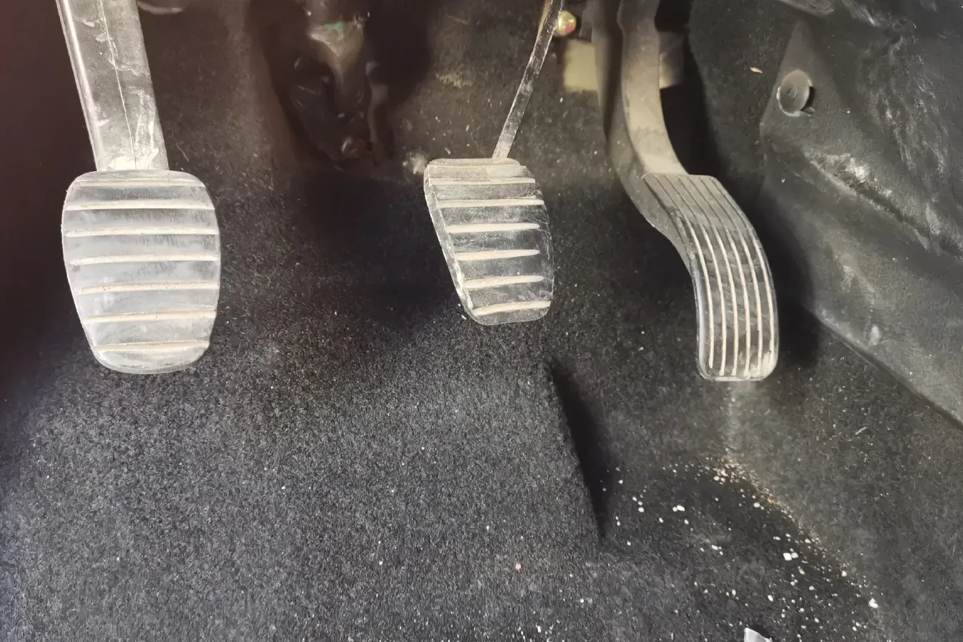 2015 DongFeng Forthing Joyear X3 1.5L 120HP L4 5MT,autocango,china used car exporter,china ev exporter,chinese used car exporter,chinese used ev exporter