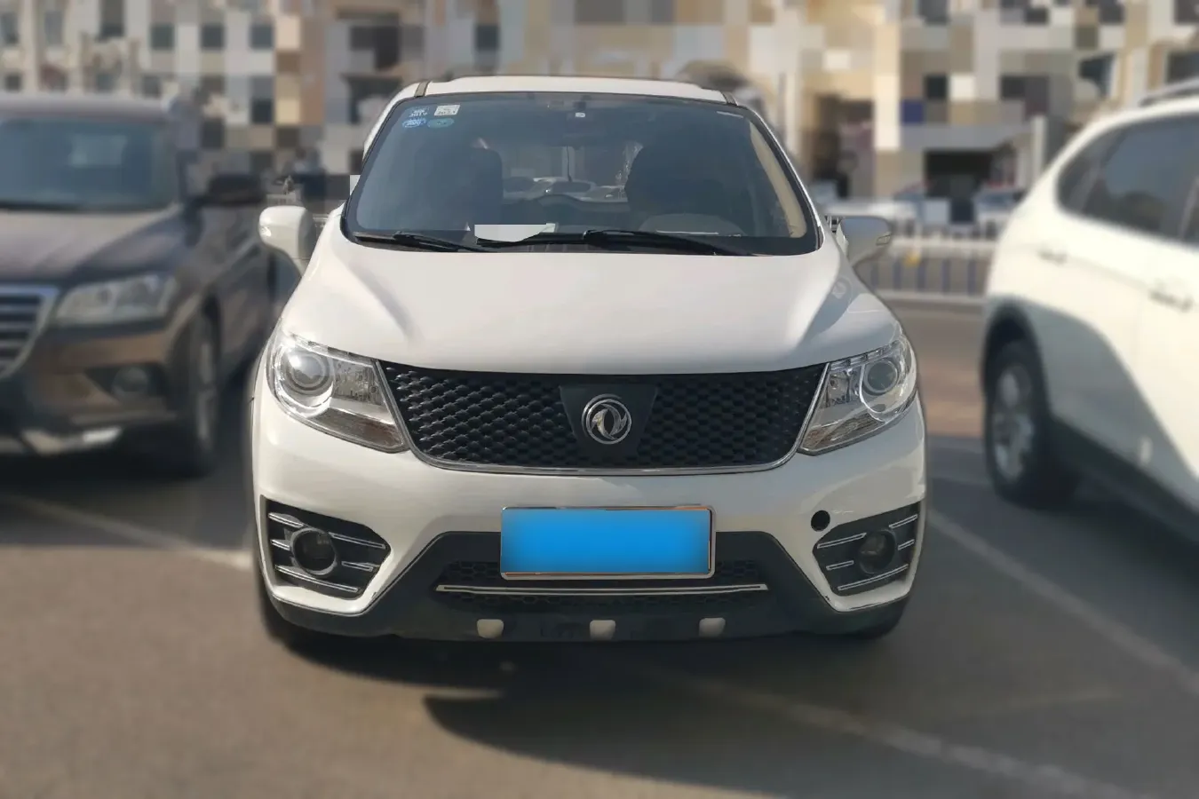 2015 DongFeng Forthing Joyear X3 1.5L 120HP L4 5MT,autocango,china used car exporter,china ev exporter,chinese used car exporter,chinese used ev exporter