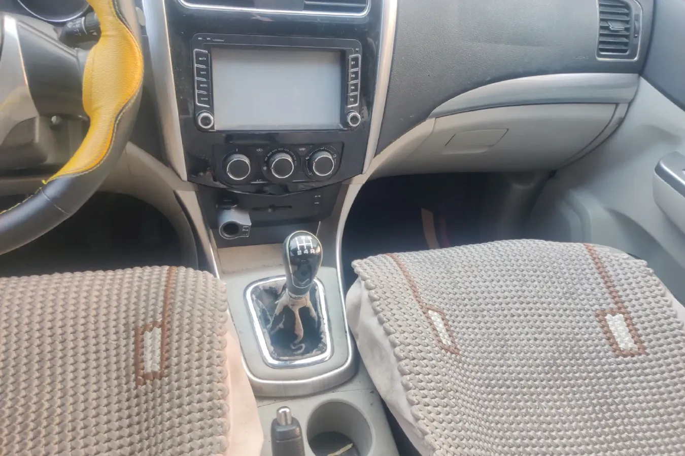 2016 DongFeng Forthing S500 1.5L 120HP L4 5MT,autocango,china used car exporter,china ev exporter,chinese used car exporter,chinese used ev exporter