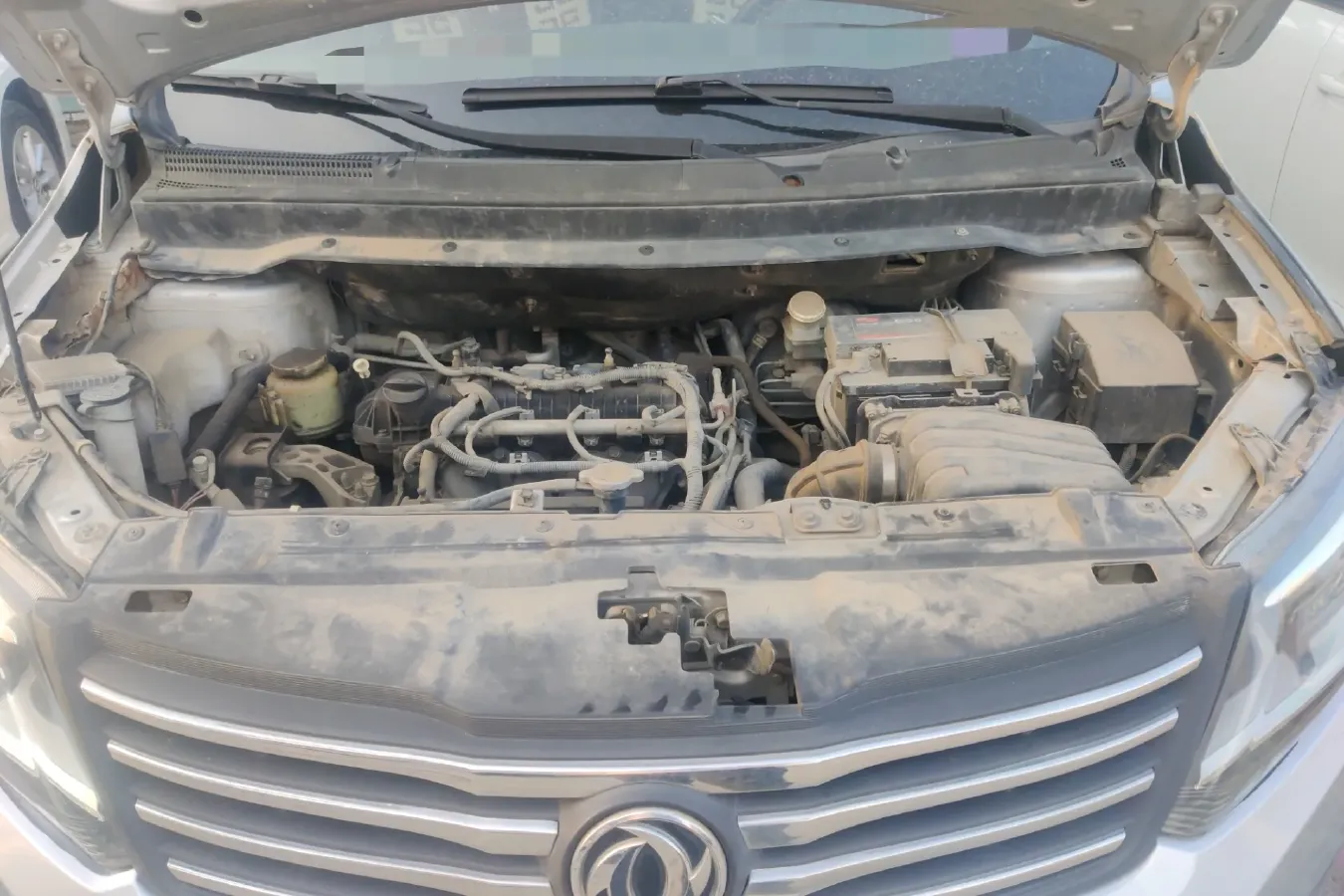 2016 DongFeng Forthing S500 1.5L 120HP L4 5MT,autocango,china used car exporter,china ev exporter,chinese used car exporter,chinese used ev exporter