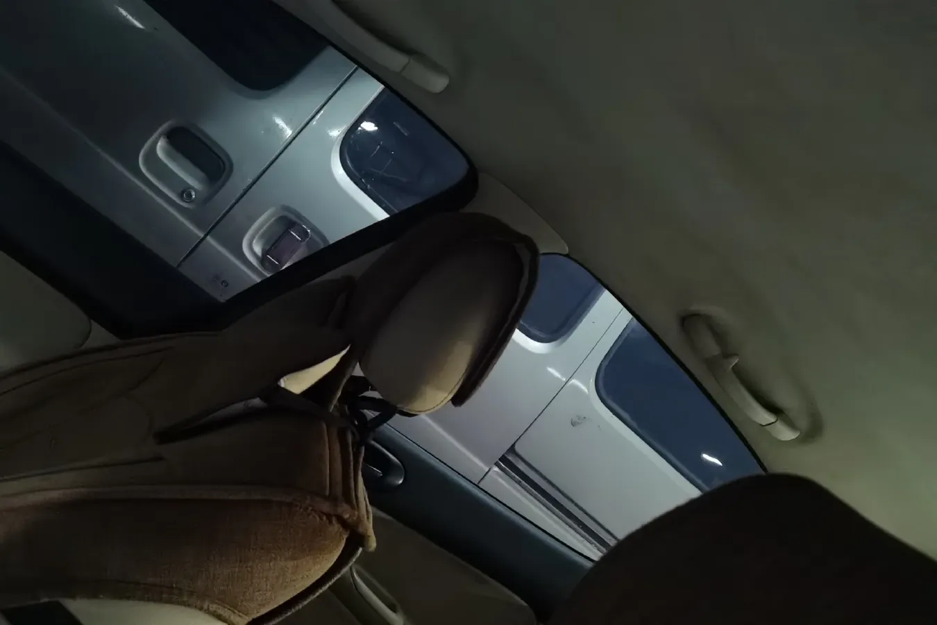 2010 Peugeot 207 1.4L 76HP L4 5MT,autocango,china used car exporter,china ev exporter,chinese used car exporter,chinese used ev exporter