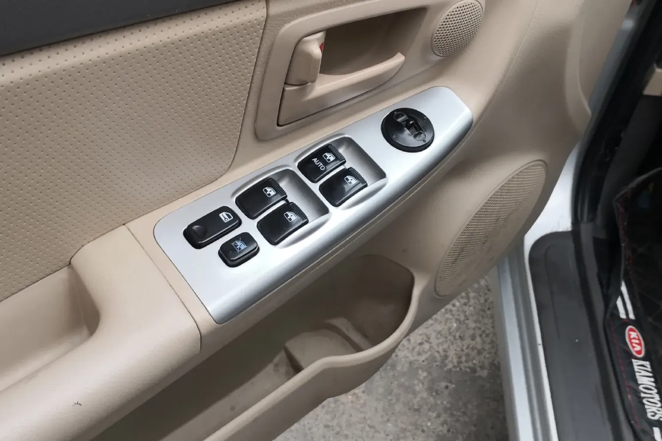 2010 Kia Cerato 1.6L 112HP L4 4AT,autocango,china used car exporter,china ev exporter,chinese used car exporter,chinese used ev exporter