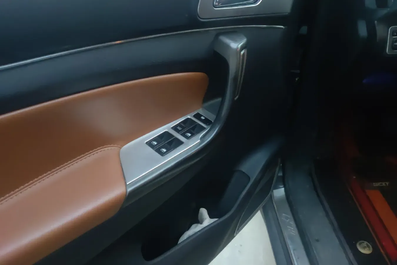 2016 ChangAn Oshan CX70 1.6L 117HP L4 5MT,autocango,china used car exporter,china ev exporter,chinese used car exporter,chinese used ev exporter