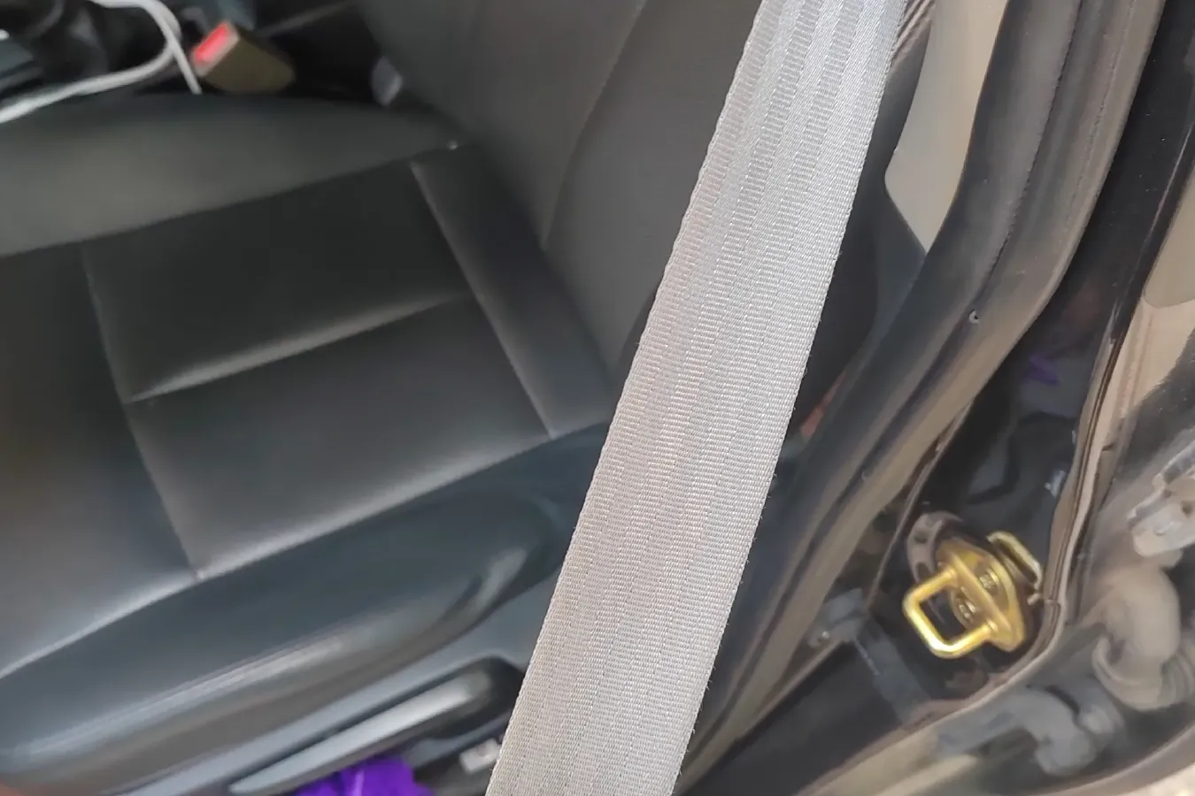 2014 Zotye Z300 1.5L 113HP L4 5MT,autocango,china used car exporter,china ev exporter,chinese used car exporter,chinese used ev exporter